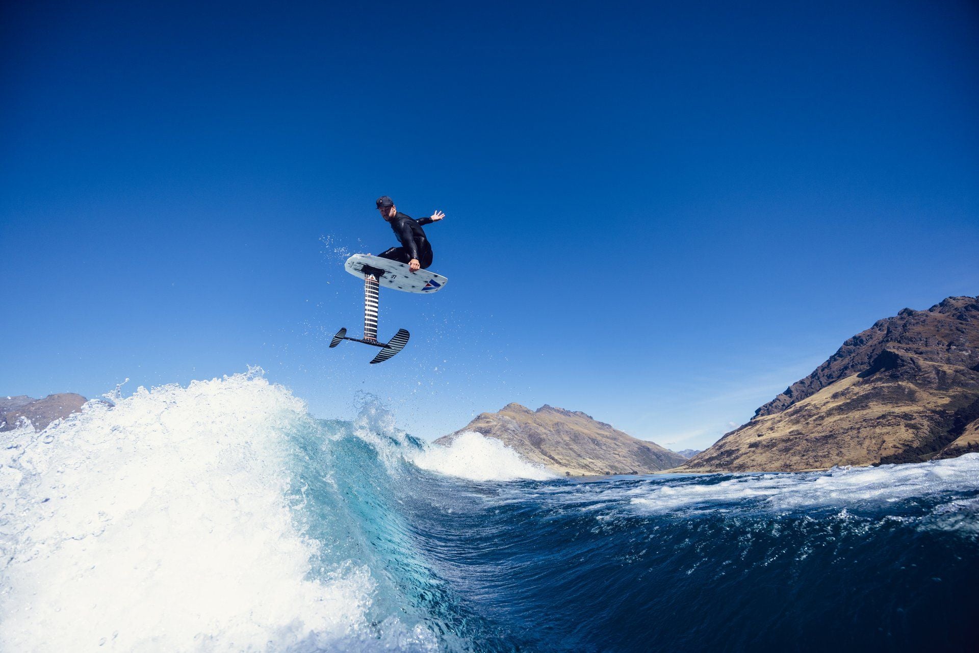 Level Up Your Surfing: The Ultimate "Learn to Prone Foil" Experience
